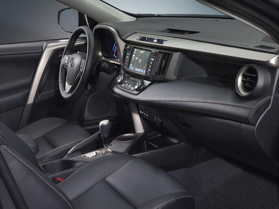  Toyota RAV4 2013 года  (EU) (фото 8 из 27)